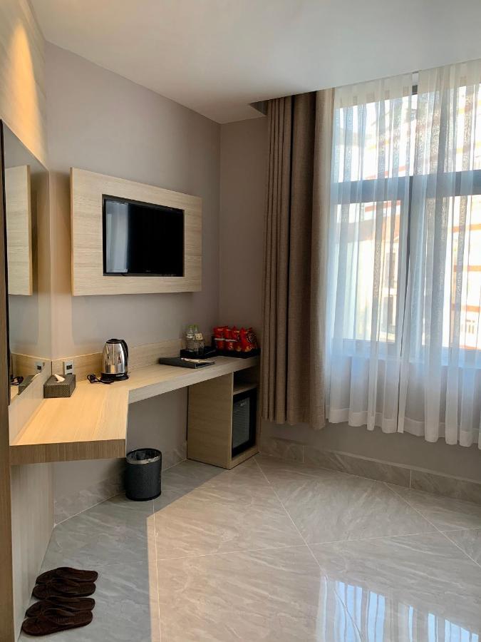 Holiday 2 Hotel 껀터 외부 사진