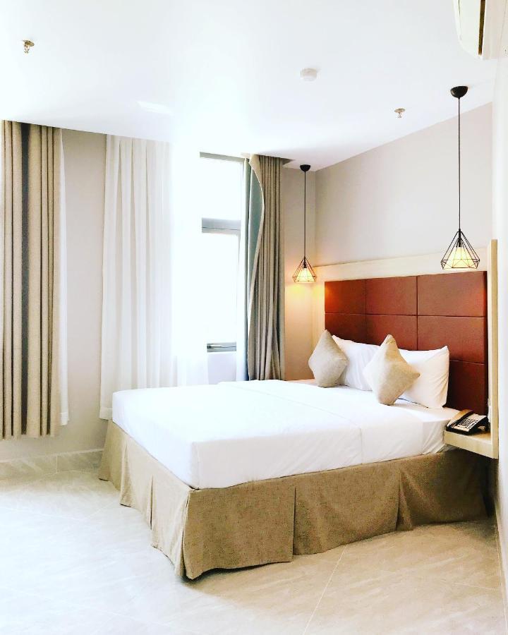 Holiday 2 Hotel 껀터 외부 사진