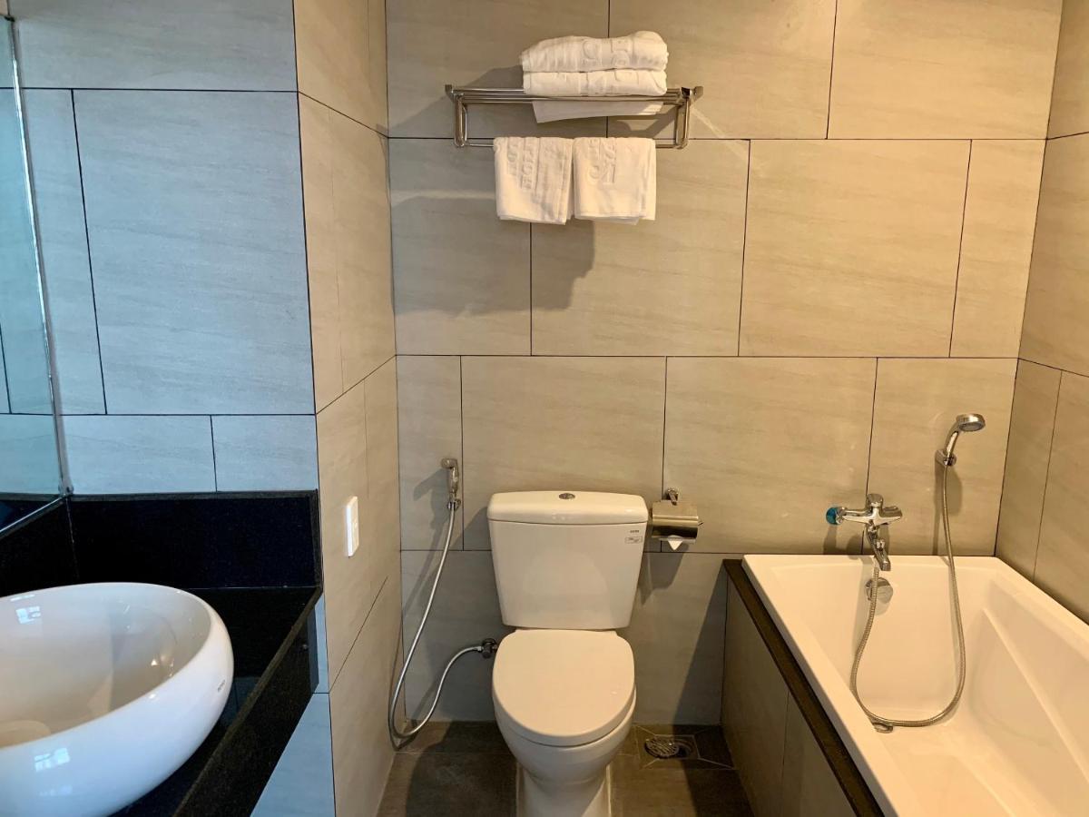 Holiday 2 Hotel 껀터 외부 사진