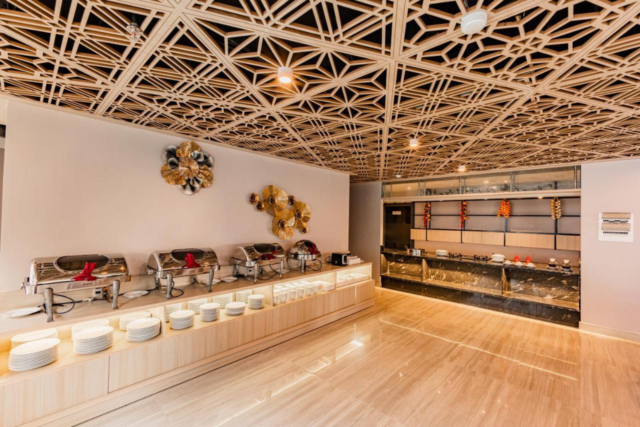 Holiday 2 Hotel 껀터 외부 사진